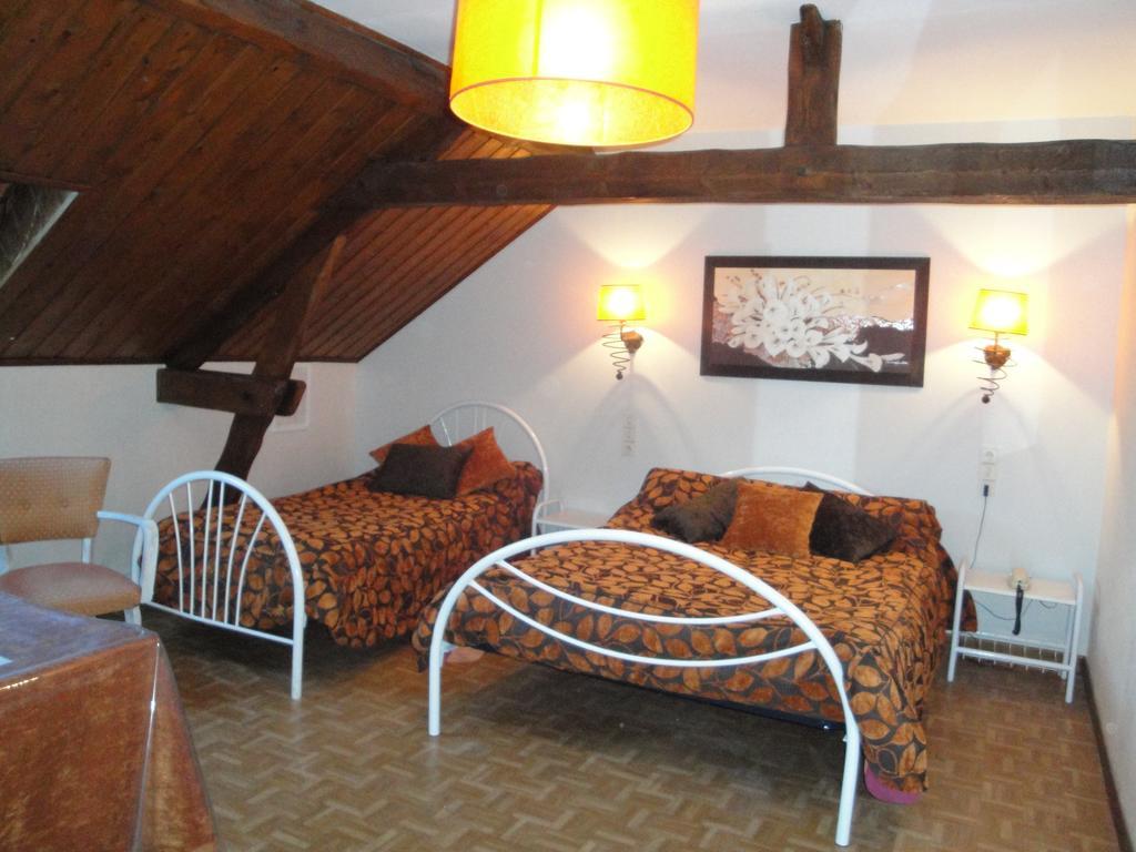 Ferme Auberge Du Vieux Puits Bony Chambre photo